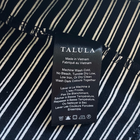 **SOLD**Aritzia Talula Cropped Tank Top - Picture 4 of 4